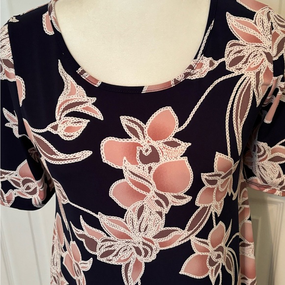 SJS Navy with Pink Flowers Short Sleeve Swing Dress Size Medium - Picture 2 of 5